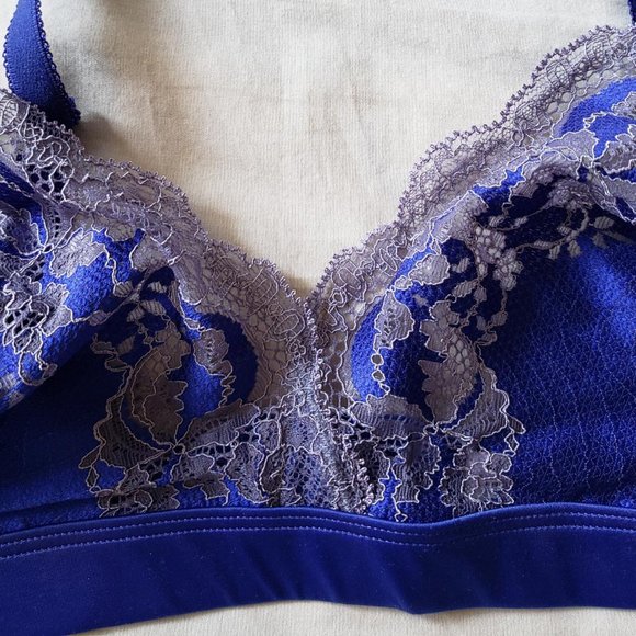 Wacoal Lace Affair Wirefree Bra and Bikini set in Clematis Blue/Cadet - Picture 5 of 13